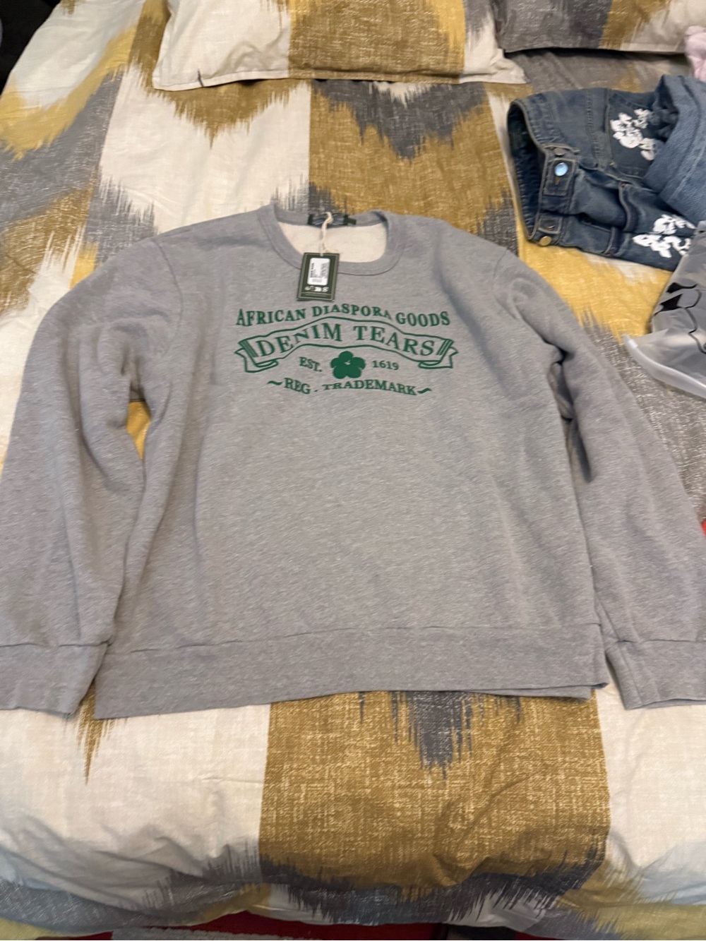Denim Tears African Diaspora Goods Gray Crewneck Sweatshirt with Green Print